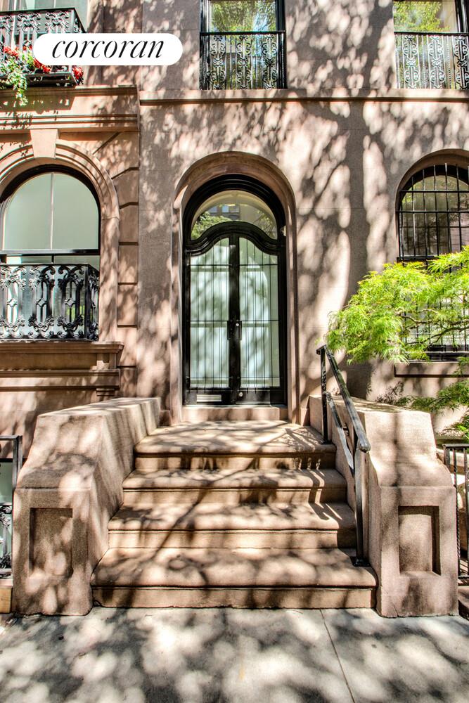 113 E 19TH Street