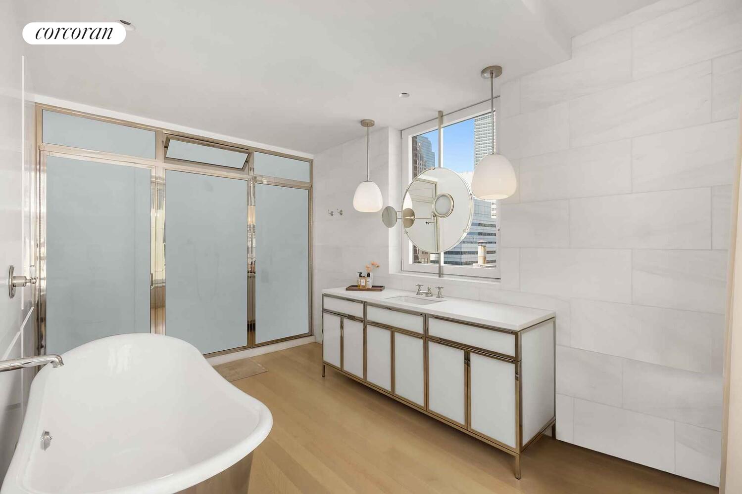 37 WARREN Street PHCD