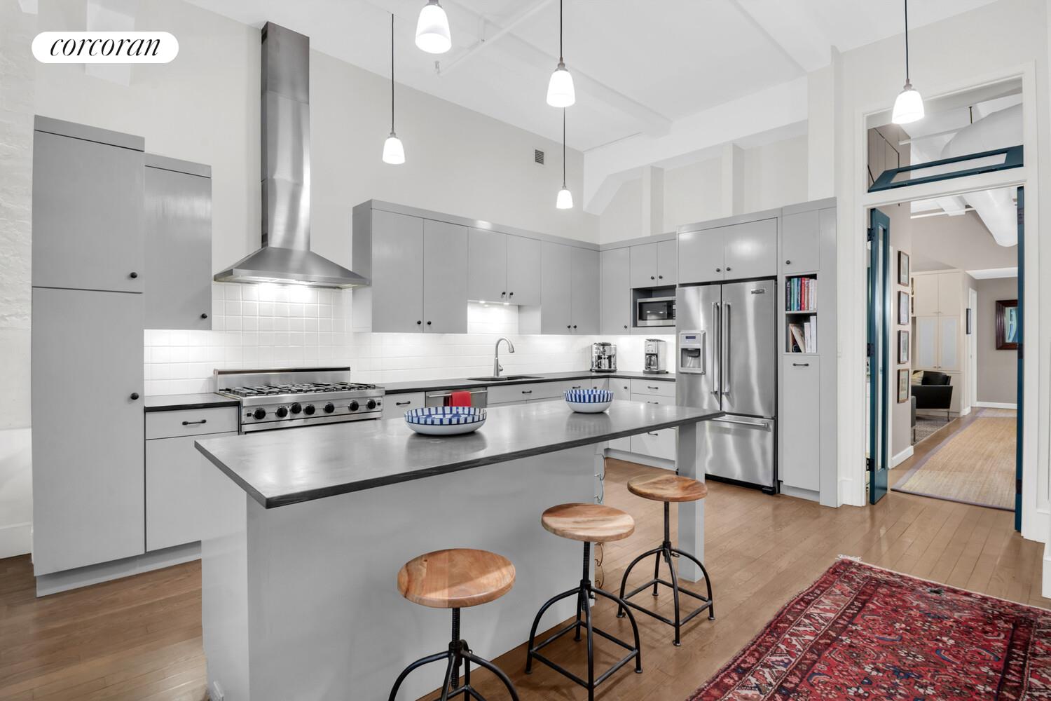 9 W 20TH Street 2