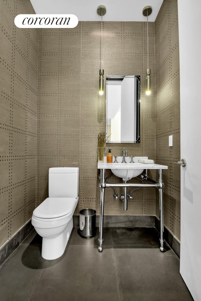 471 WASHINGTON Street THC