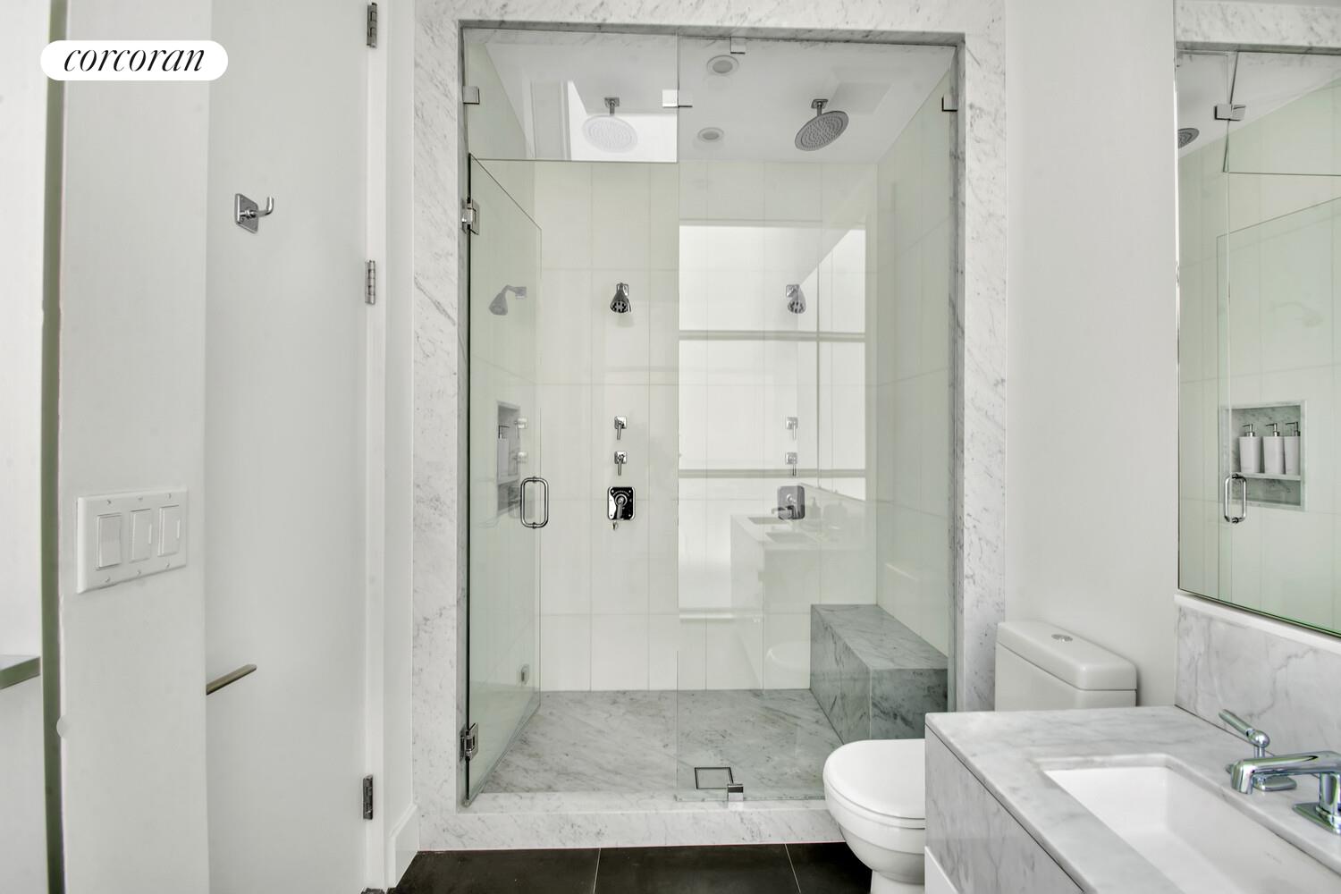 471 WASHINGTON Street THC