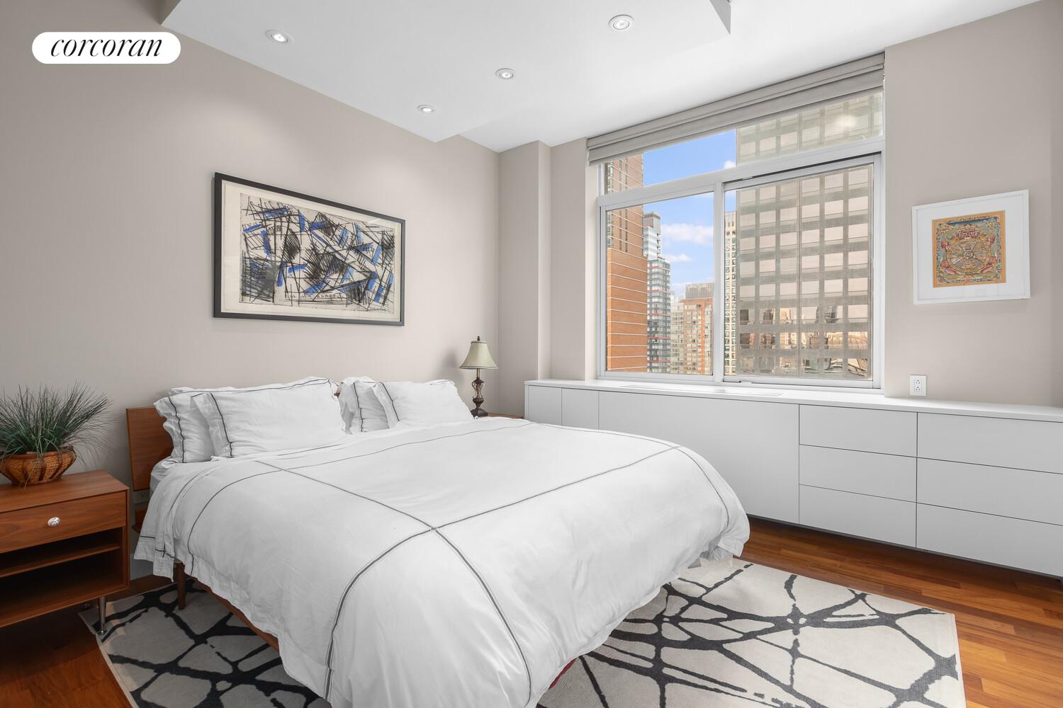 212 E 57TH Street 21A