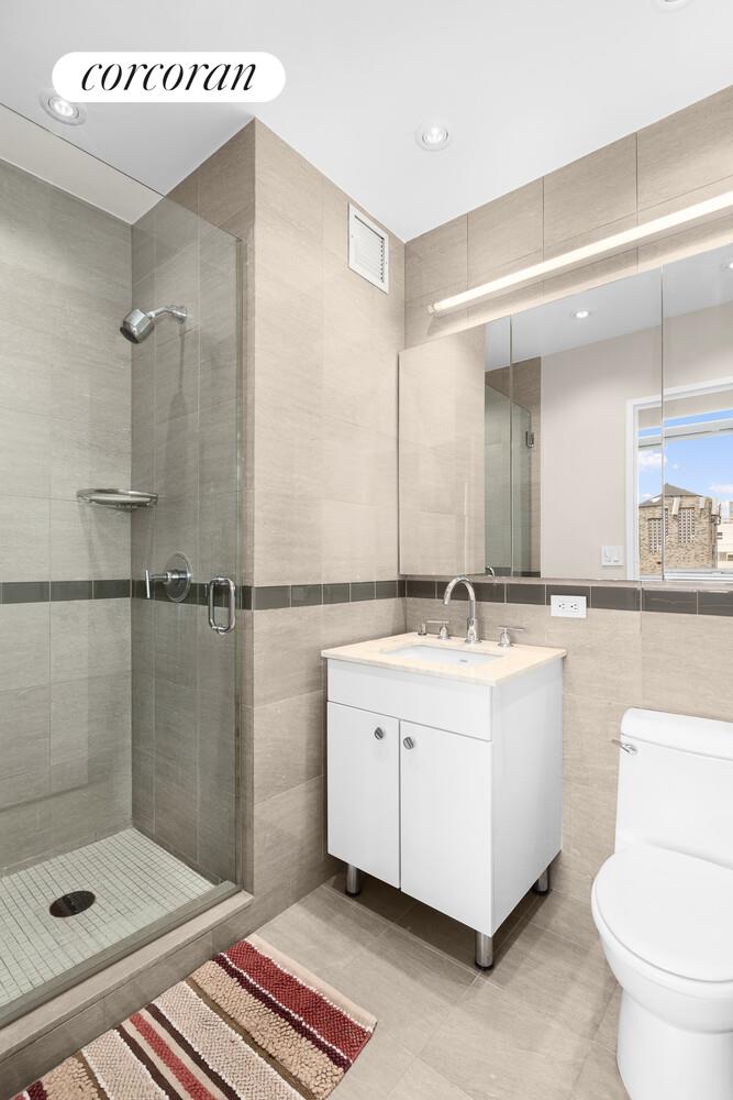 212 E 57TH Street 21A