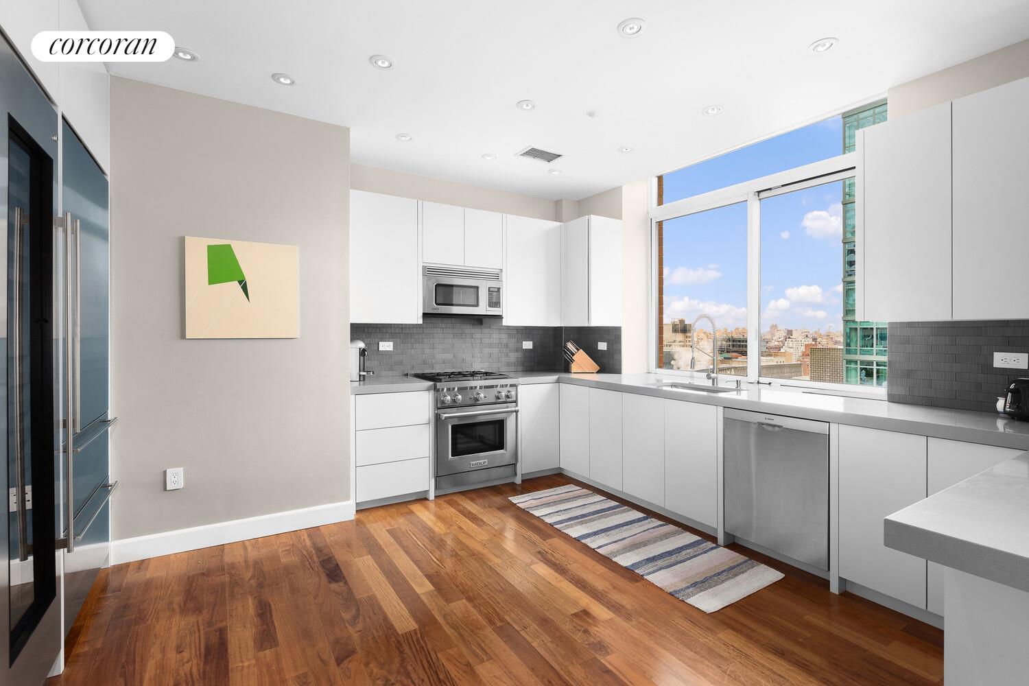 212 E 57TH Street 21A