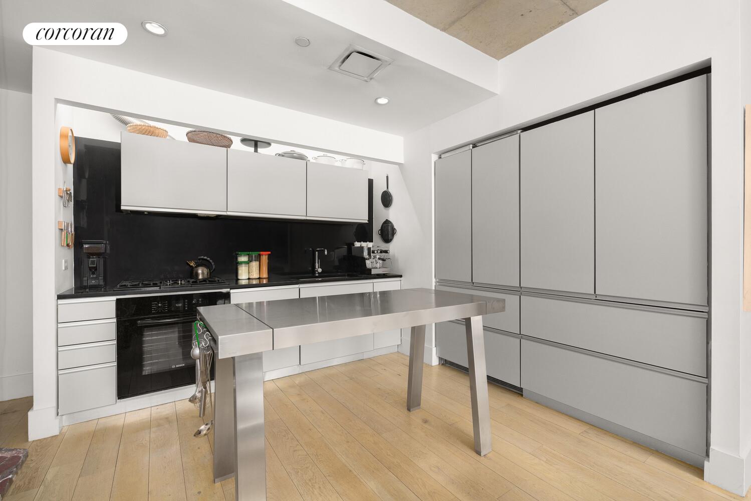 115 NORFOLK Street 202