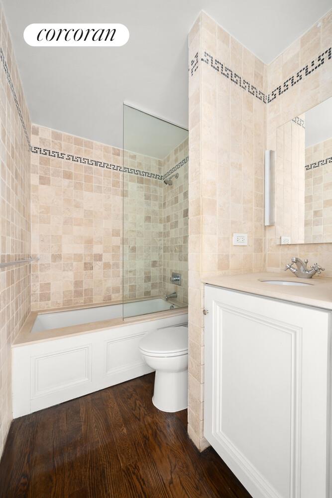 112 W 56TH Street 32S