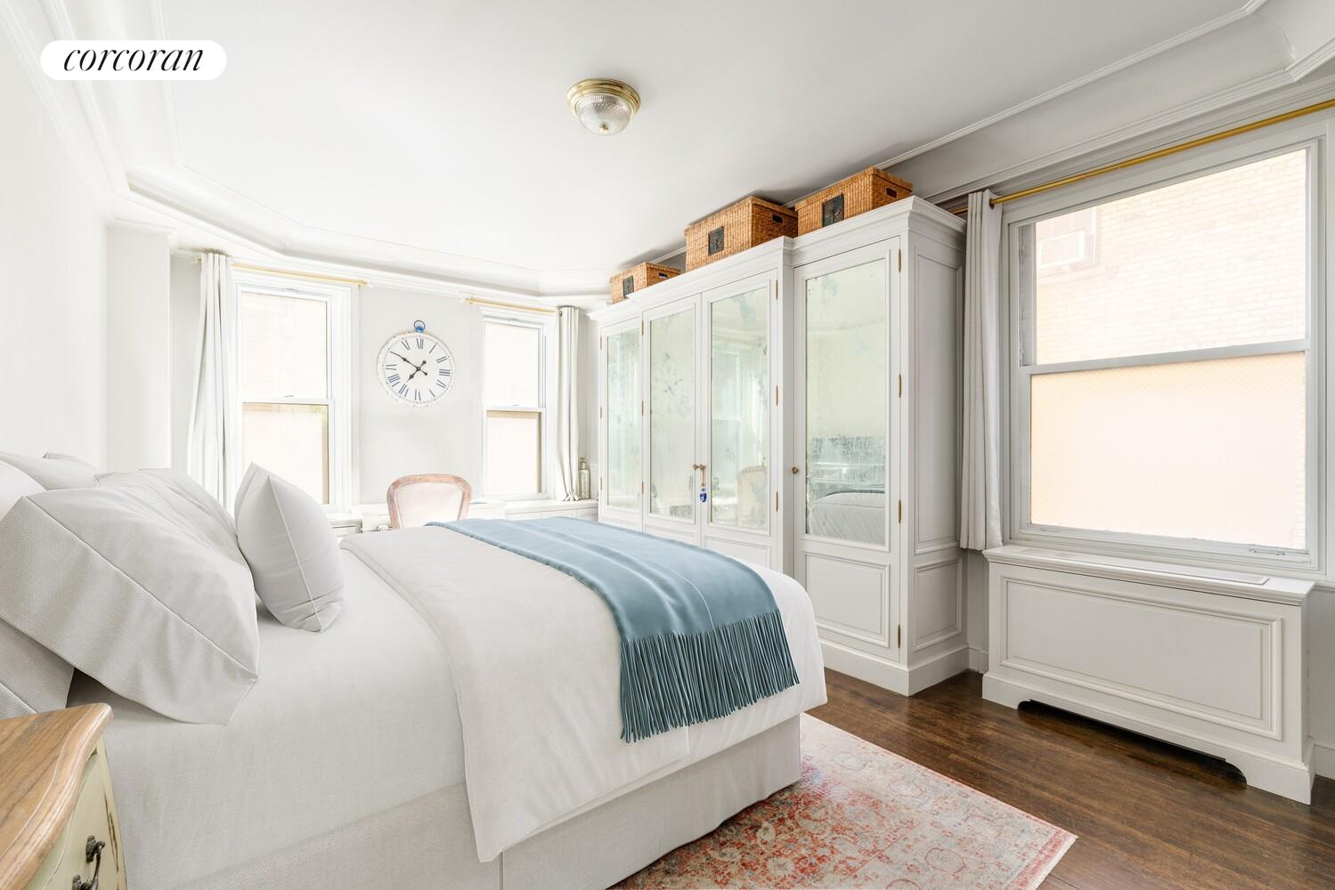 77 PARK Avenue 2G