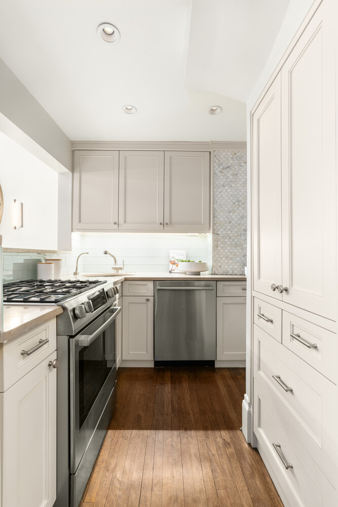 1 W 67TH Street 300