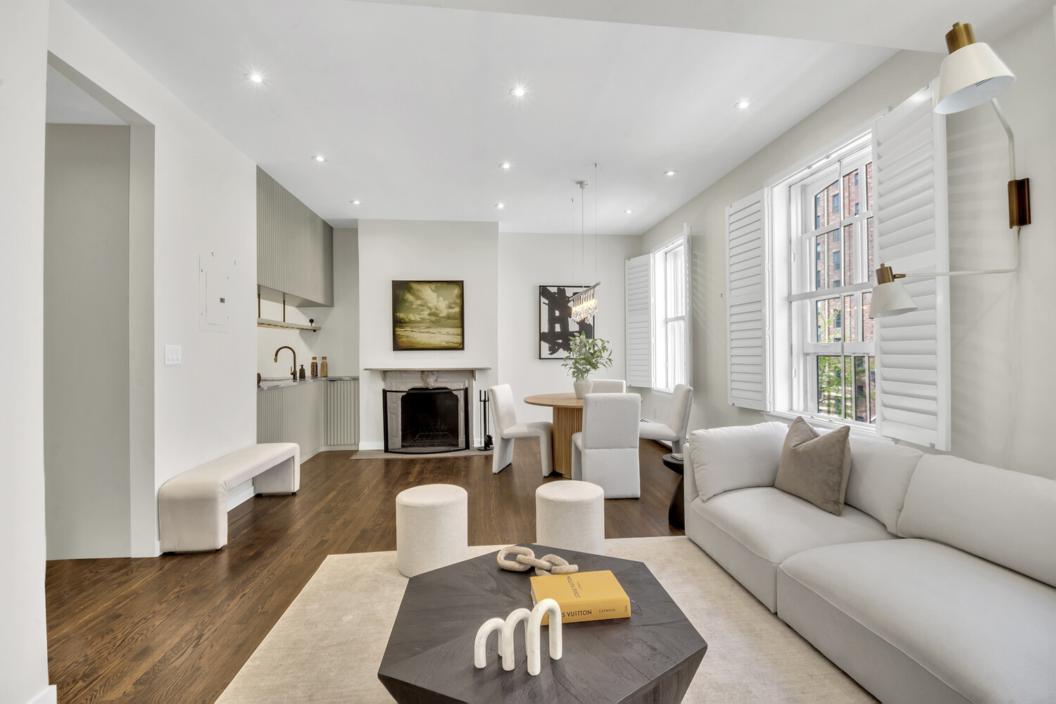 442 W 23RD Street E