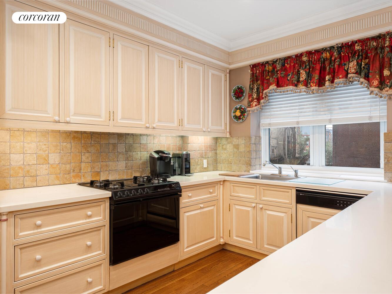 875 PARK Avenue 1CD