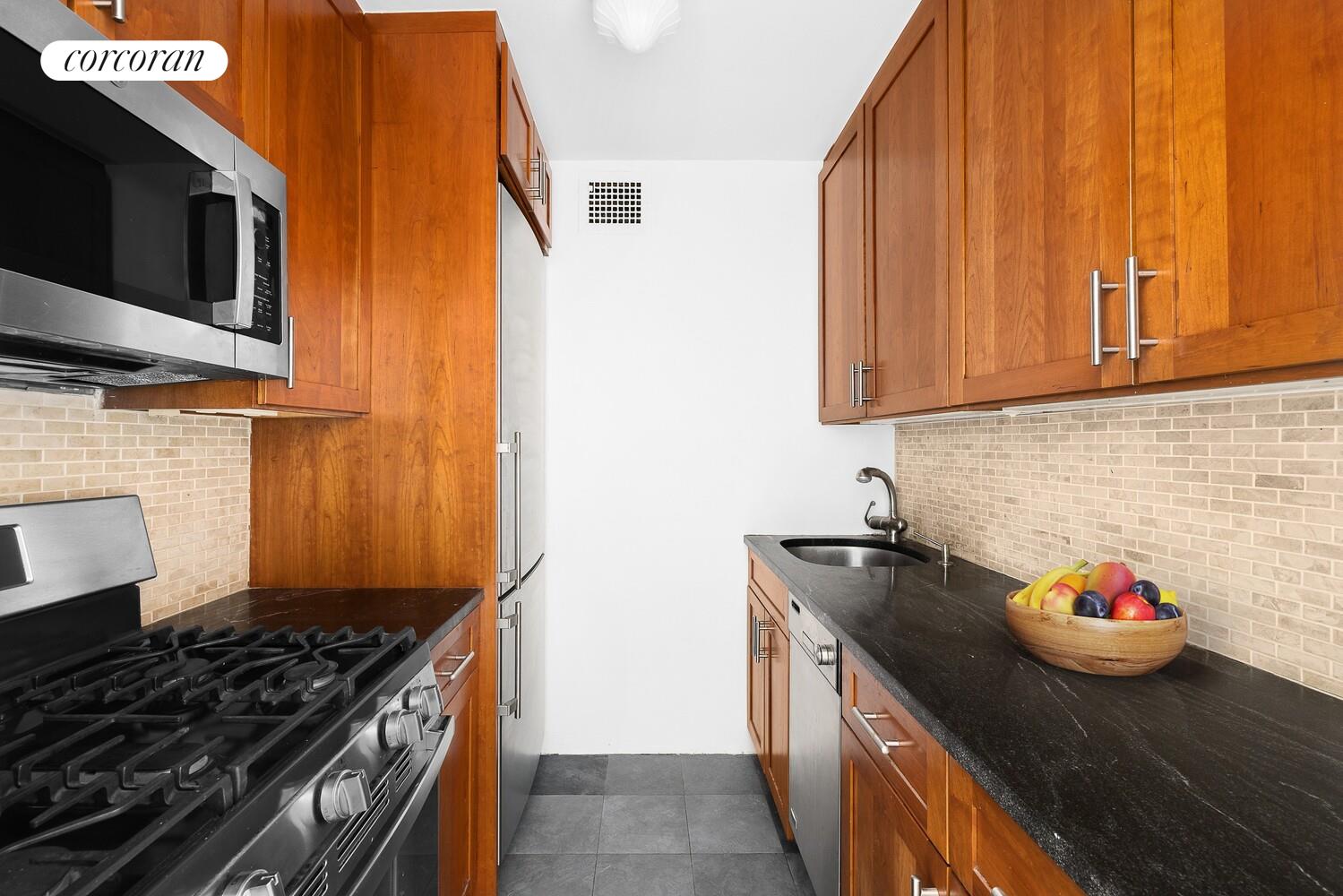 101 W 12TH Street 12K