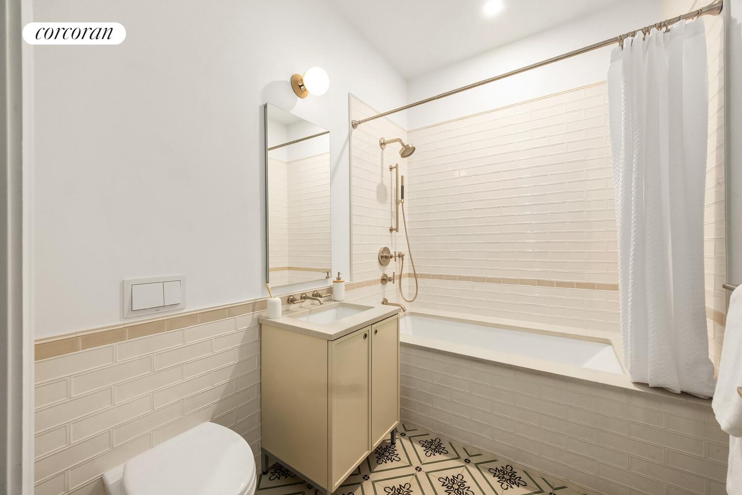 155 NOBLE Street 1