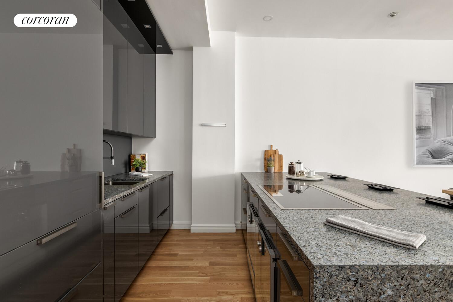 225 5TH Avenue PHB