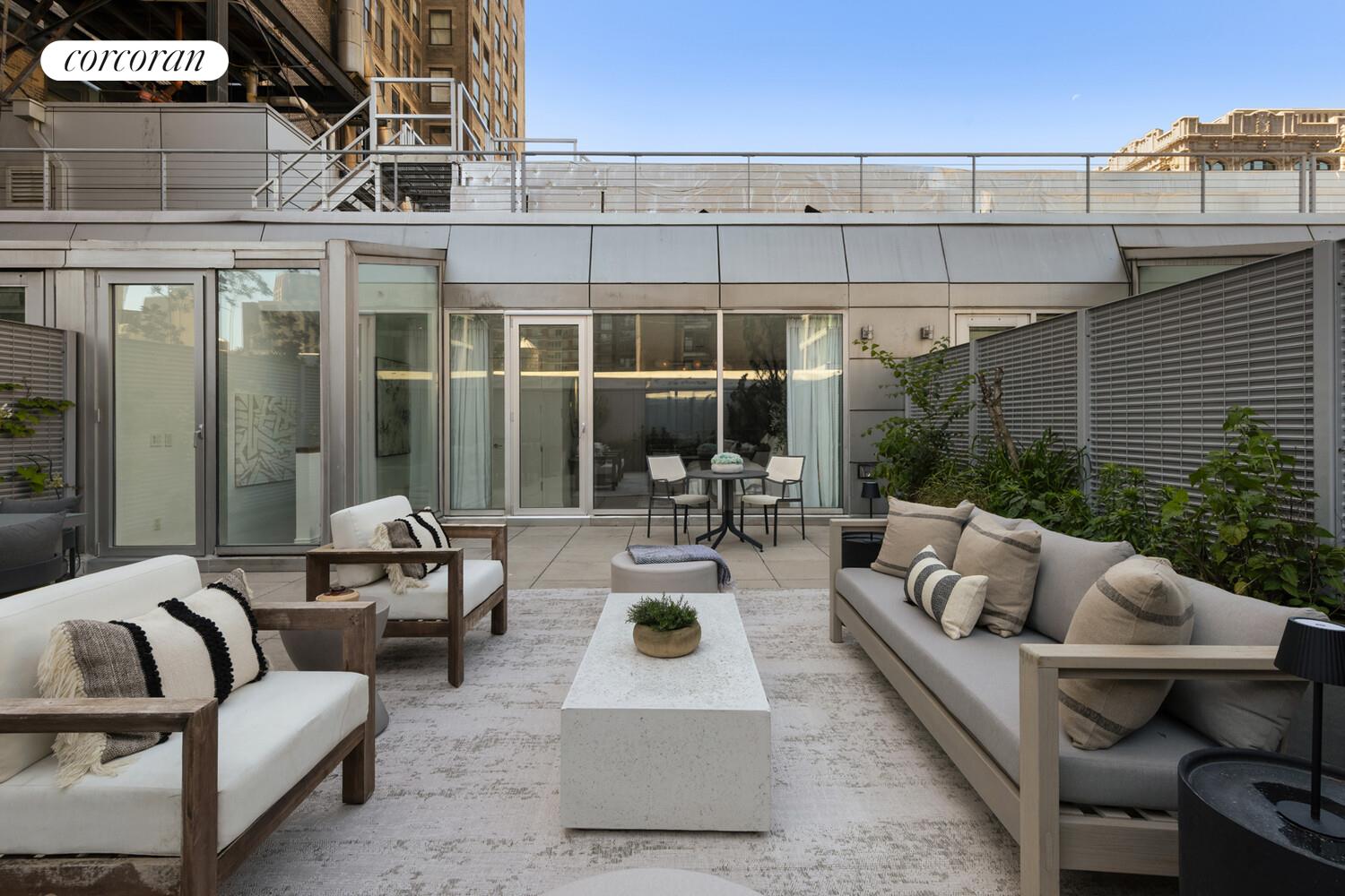 225 5TH Avenue PHB