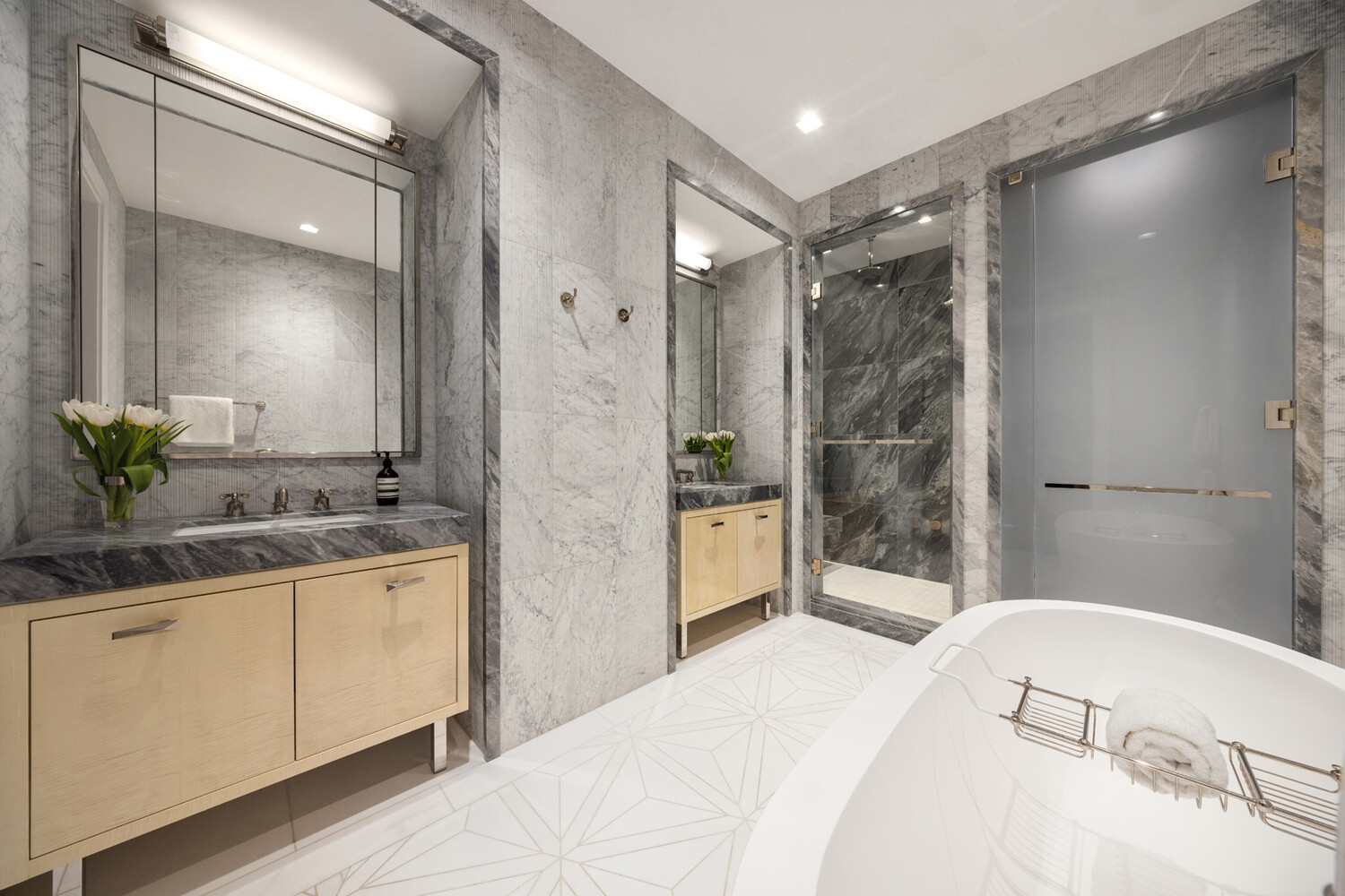 212 5TH Avenue 14B