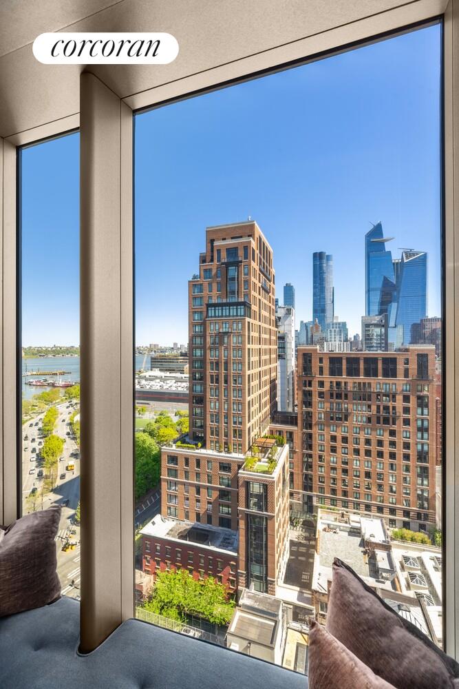 551 W 21ST Street 16B
