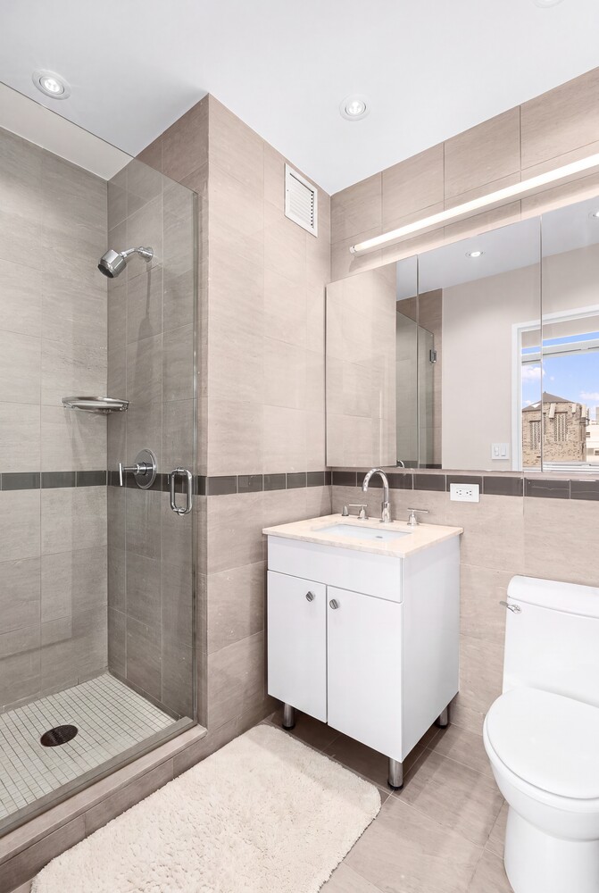 212 E 57TH Street 21A