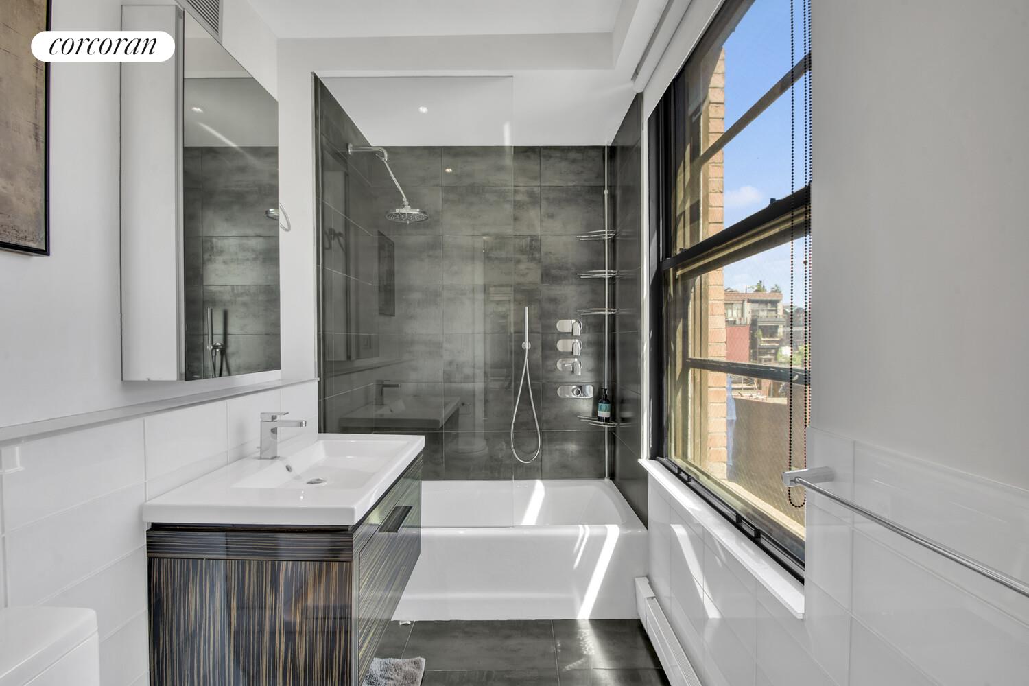 708 GREENWICH Street 4/5F