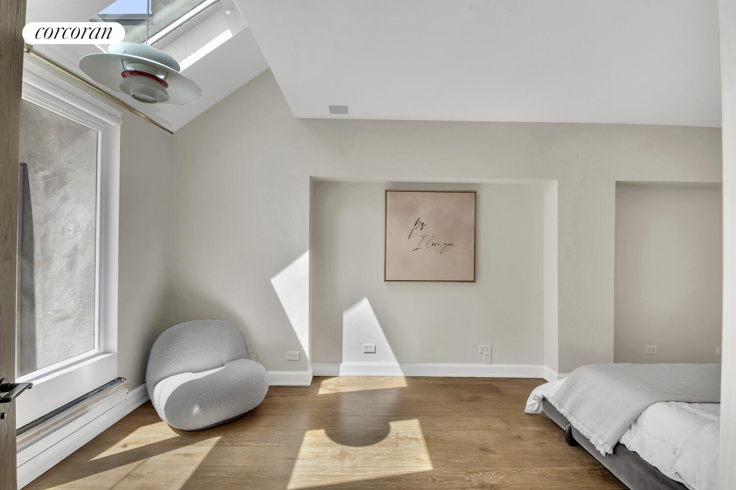 708 GREENWICH Street 4/5F