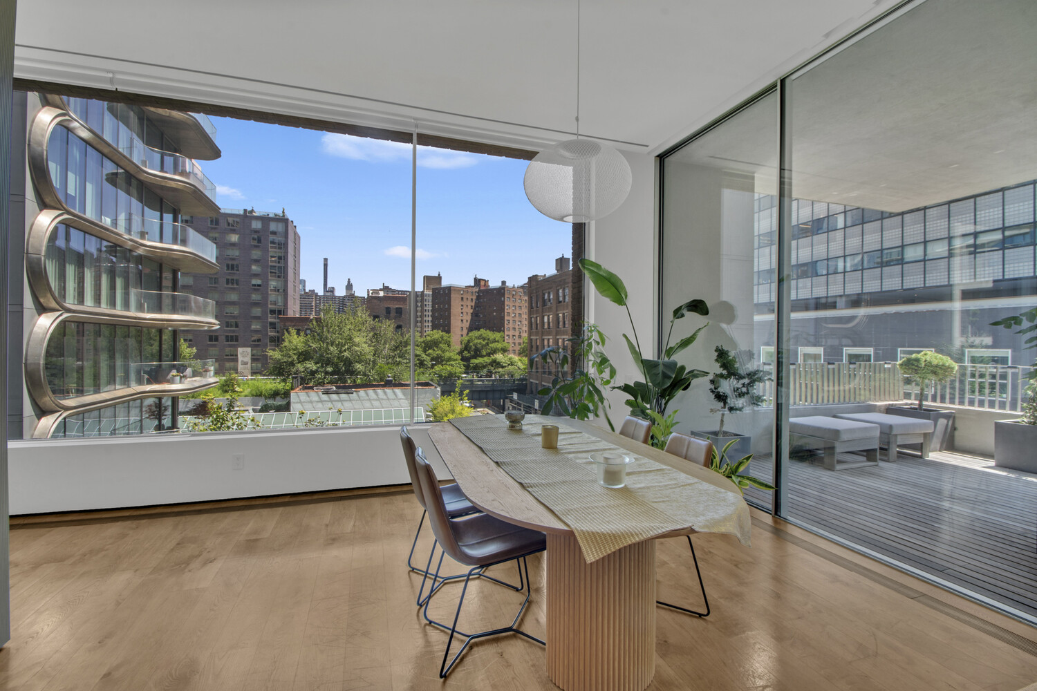 527 W 27TH Street 5S