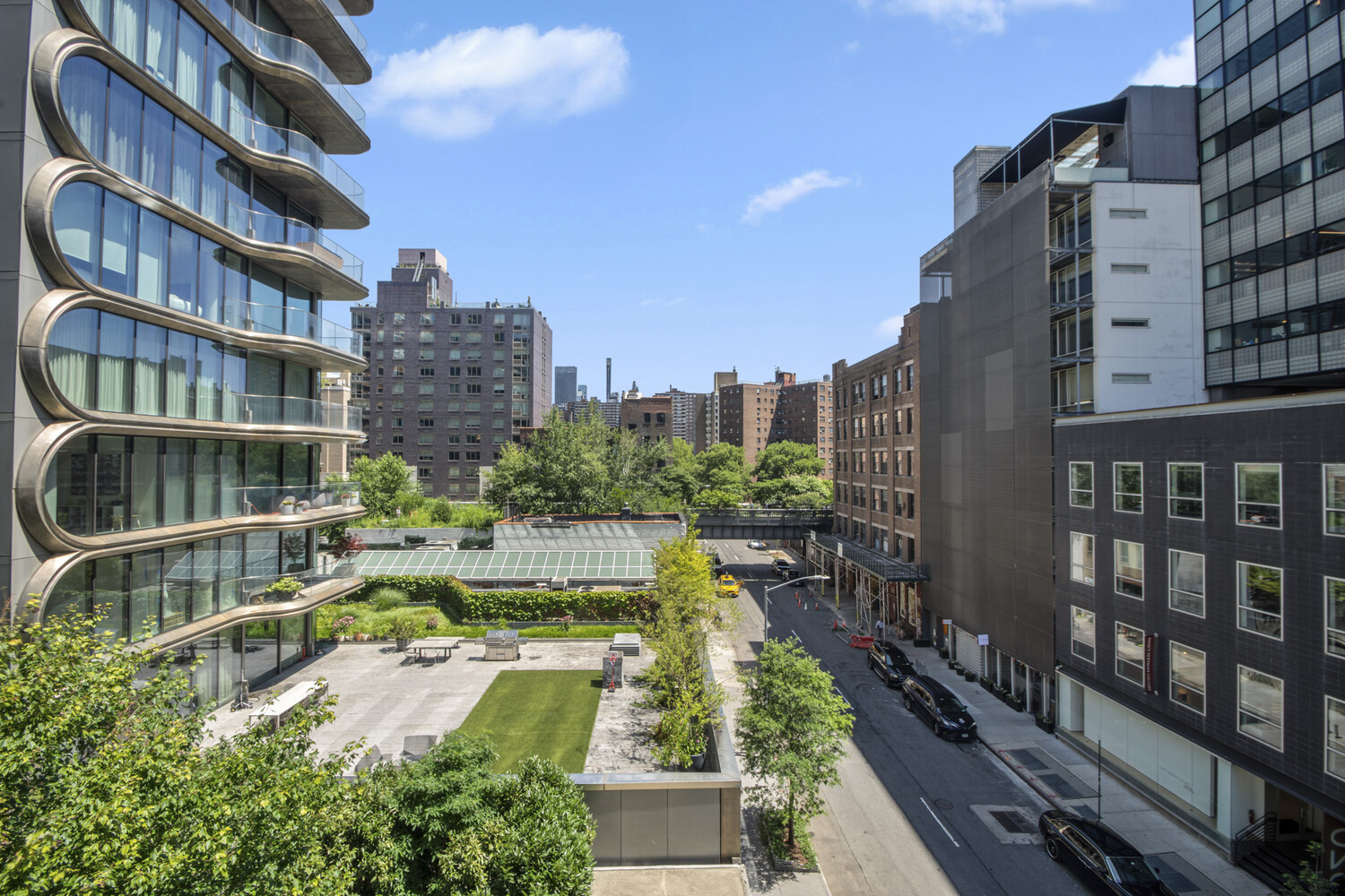 527 W 27TH Street 5S