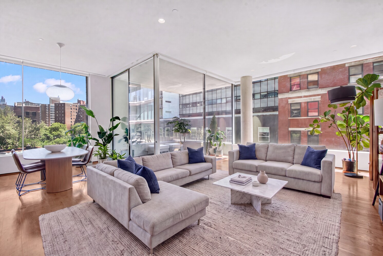 527 W 27TH Street 5S