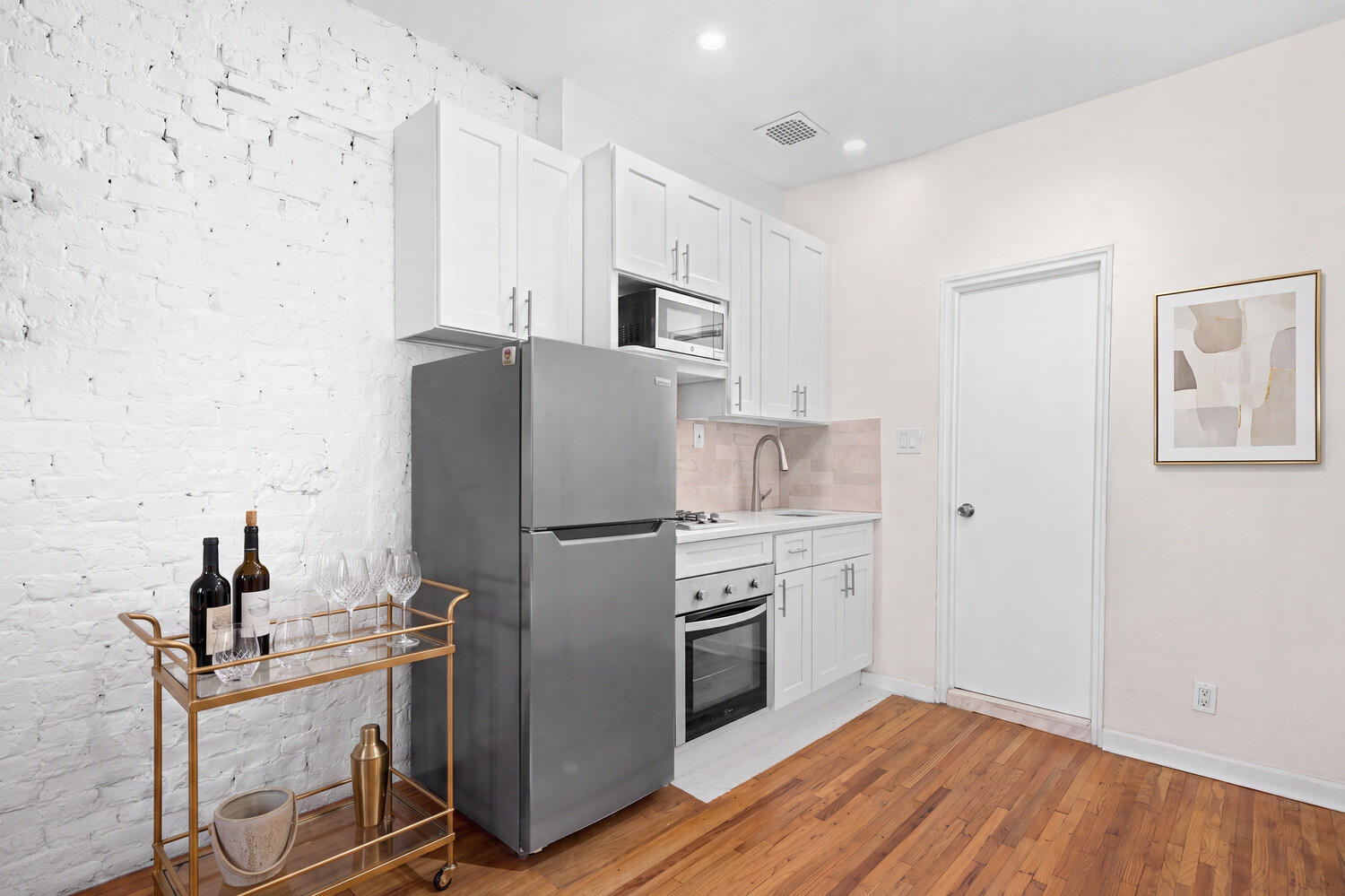 513 E 5TH Street 2A