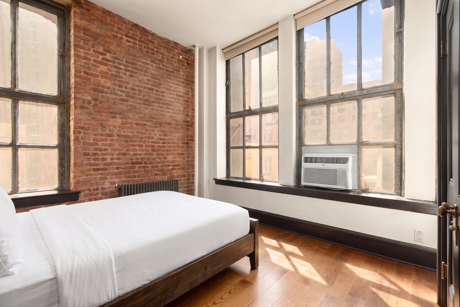12 W 17TH Street 6
