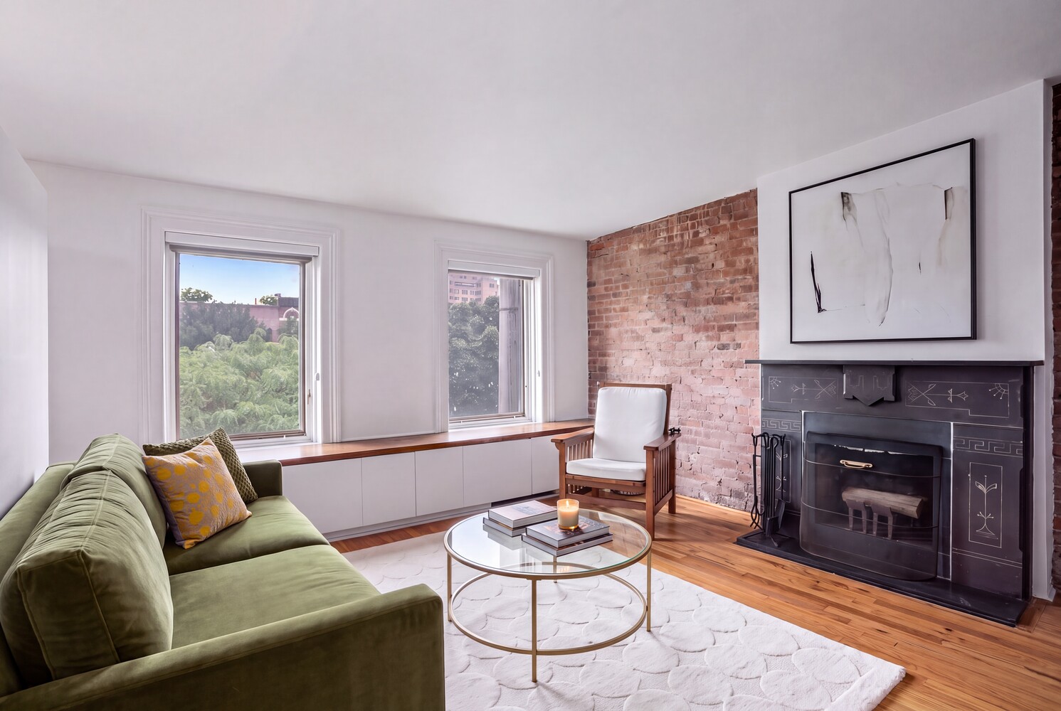 72 PERRY Street 4B