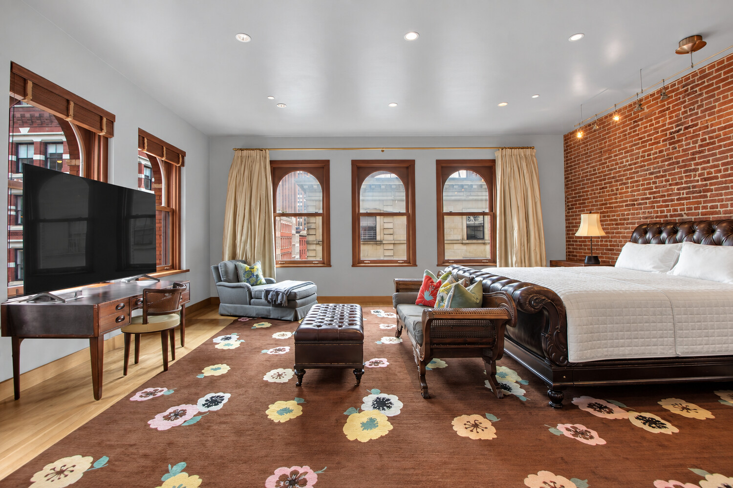 104 GRAND Street 1