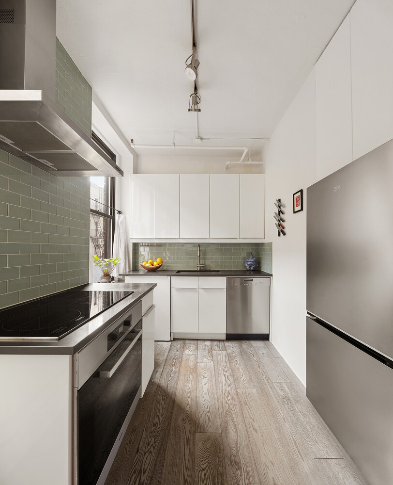 325 W 16TH Street 3W