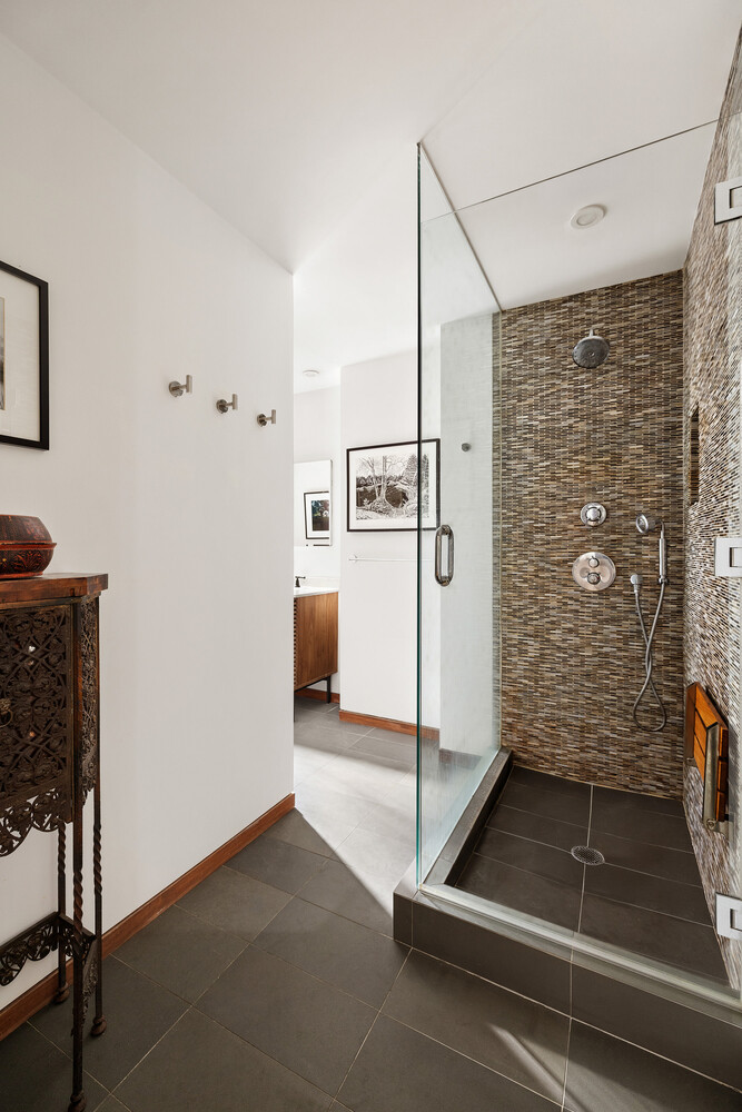 325 W 16TH Street 3W