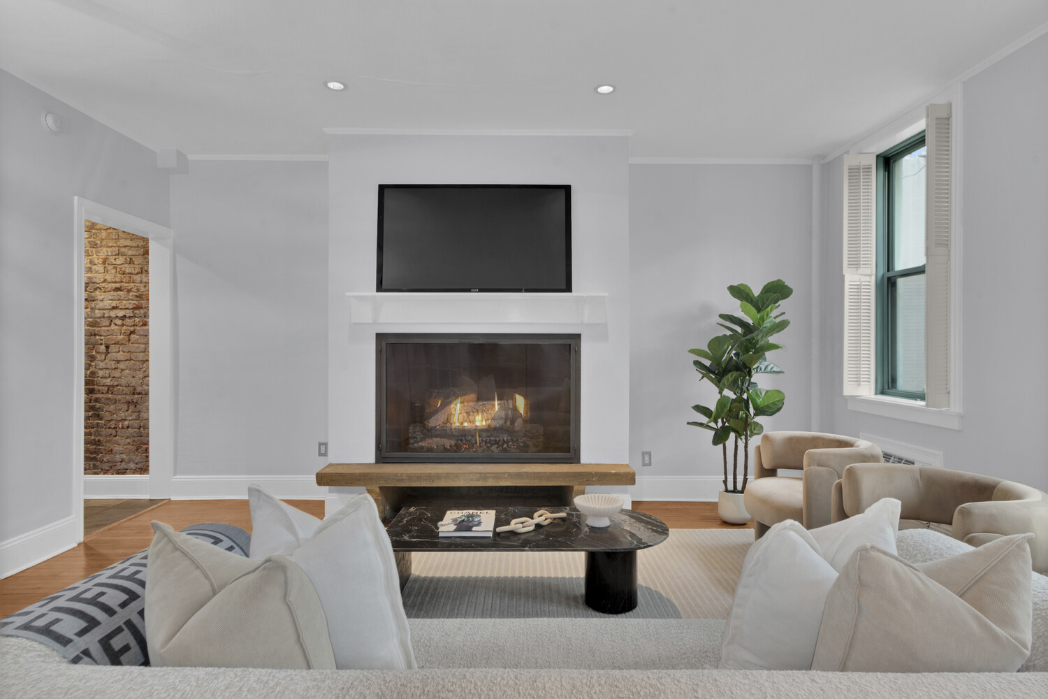 256 W 21ST Street G1