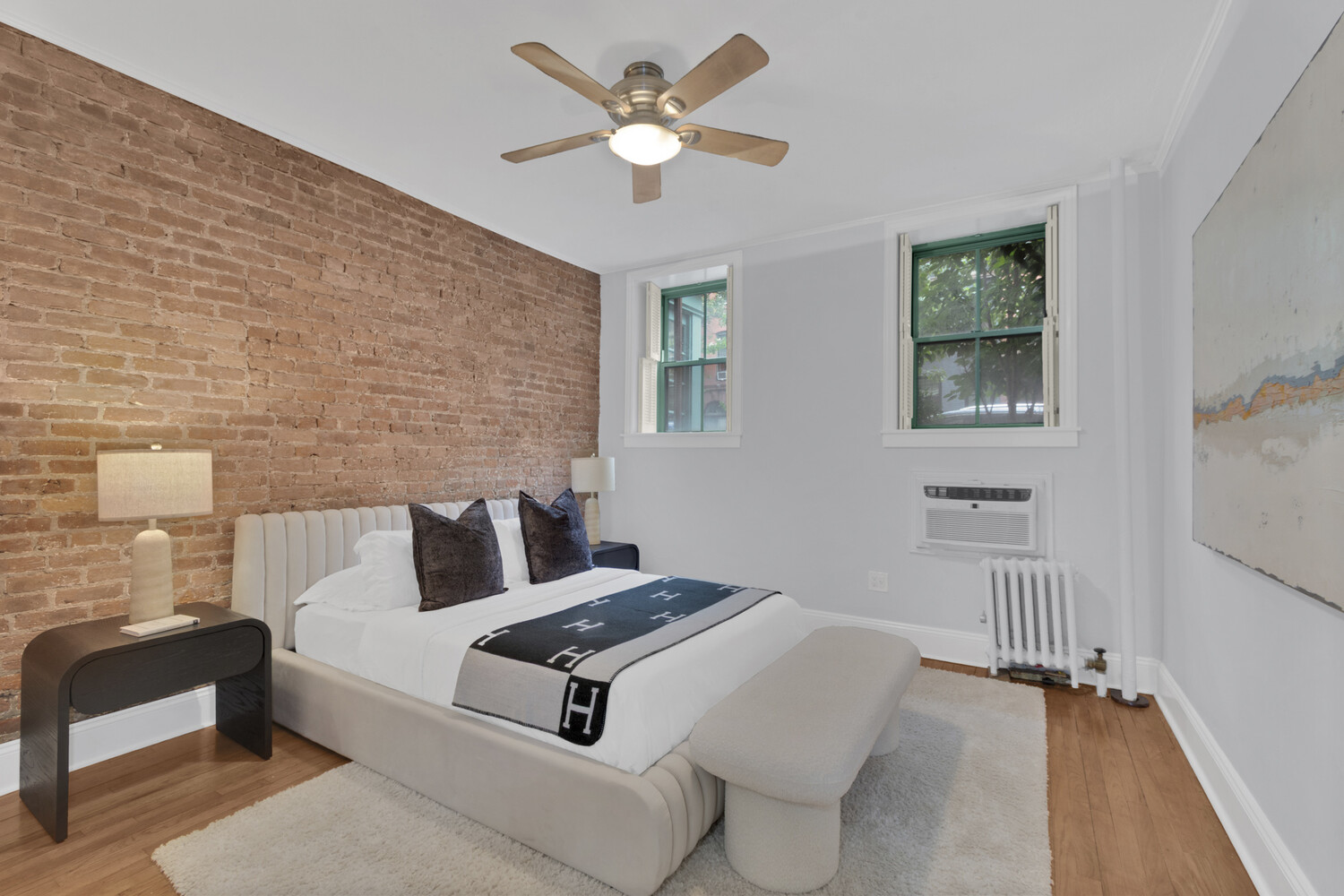 256 W 21ST Street G1