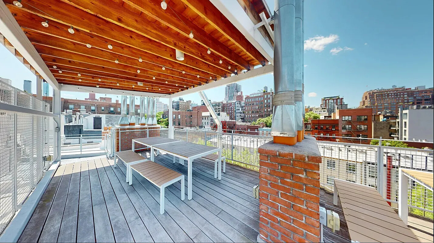 256 W 21ST Street G1