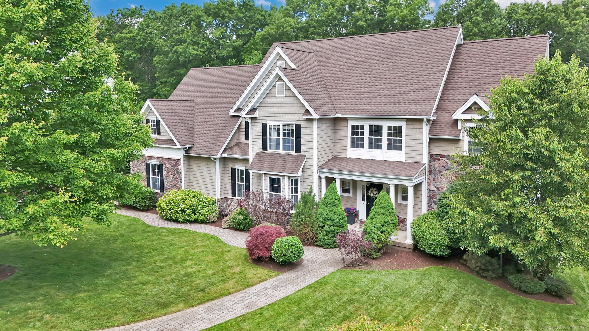 14 Crown Point