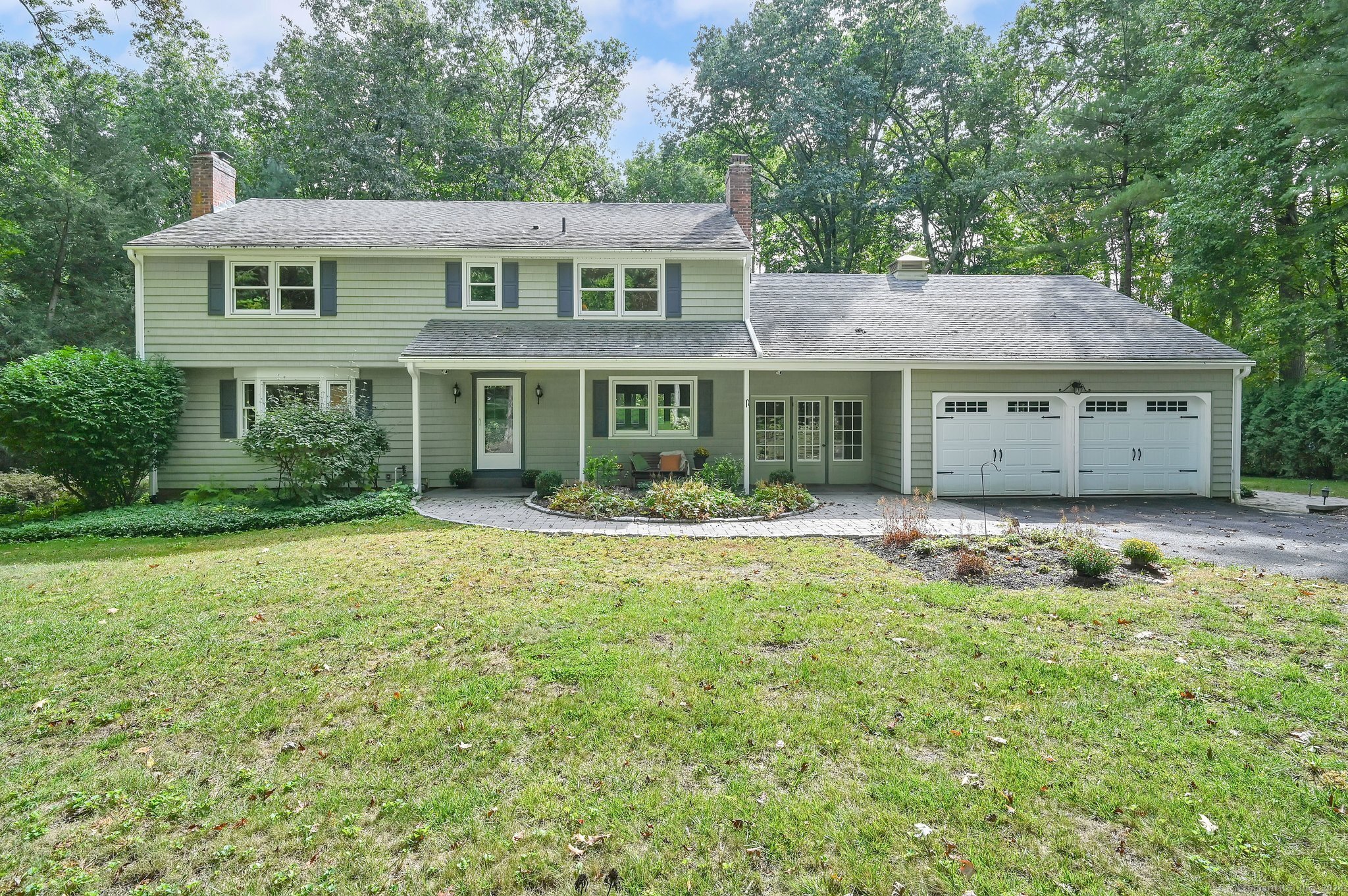 29 Hitchcock Lane