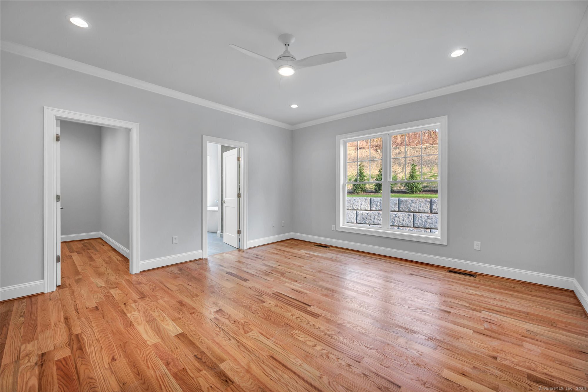 3 Waterside Way