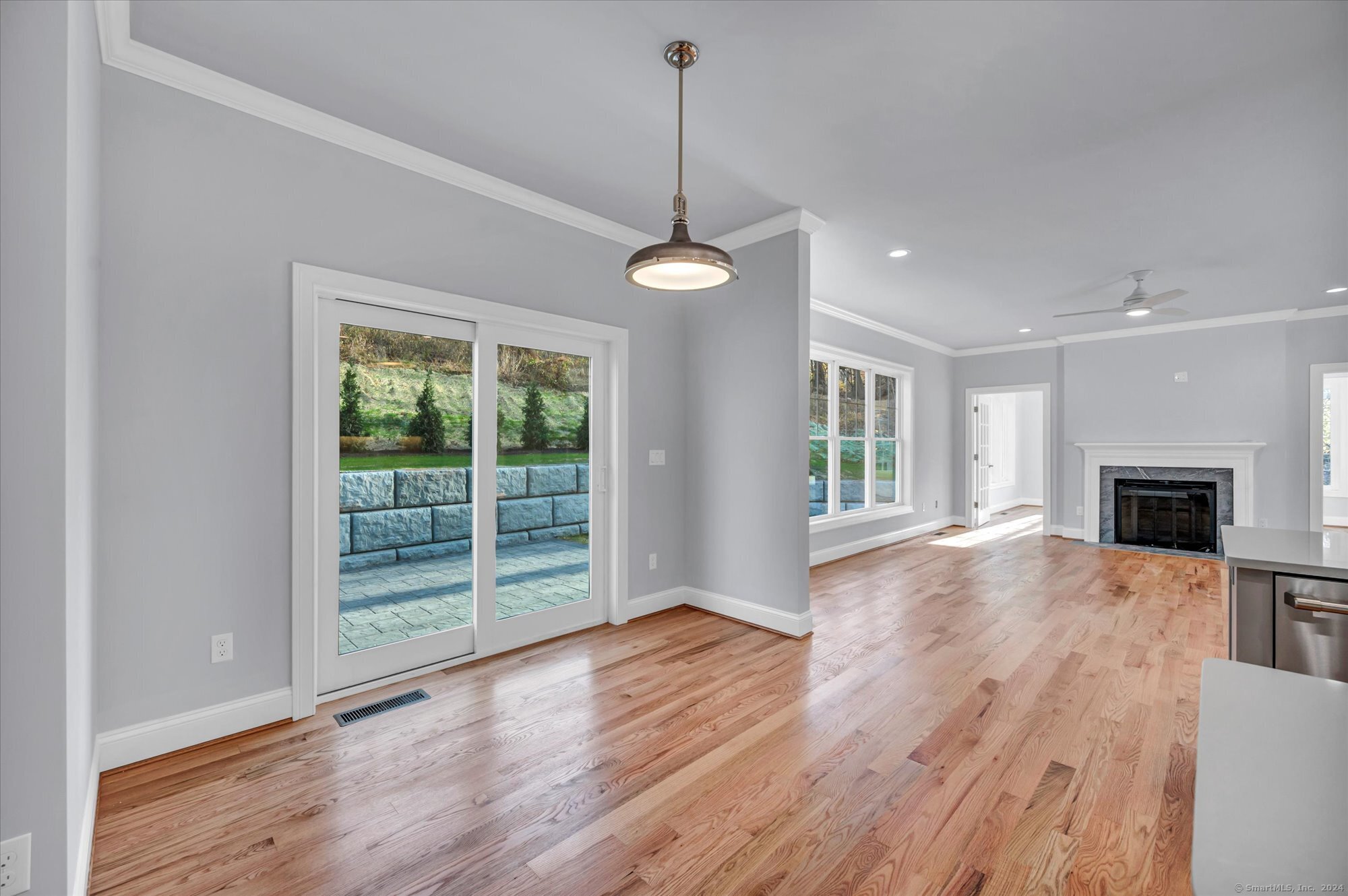 3 Waterside Way