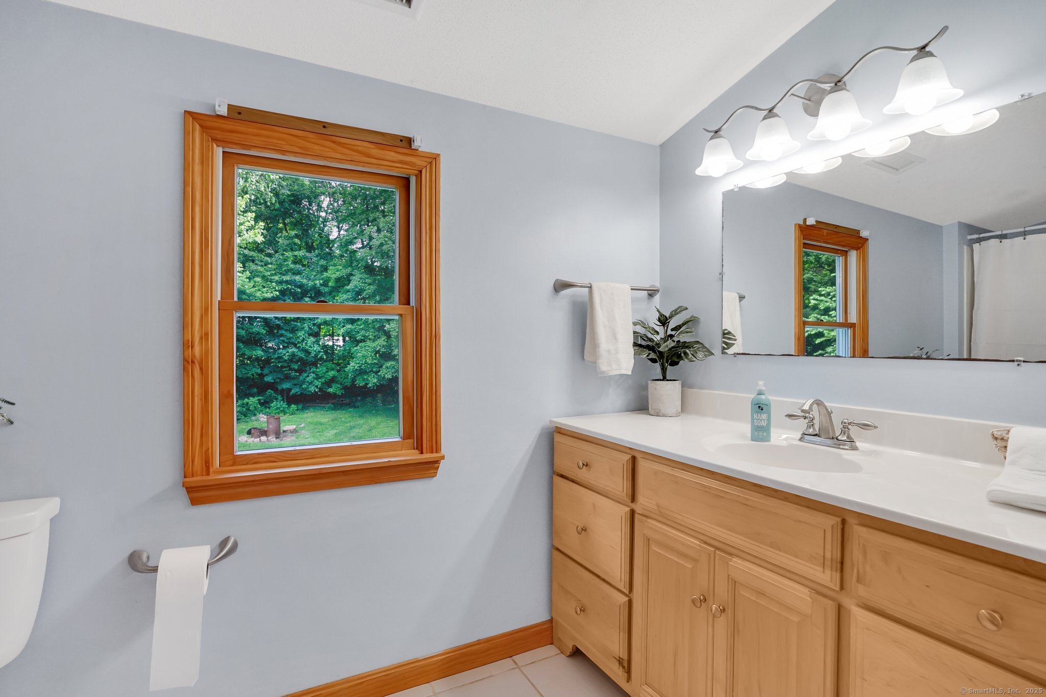 228 North Granby Road