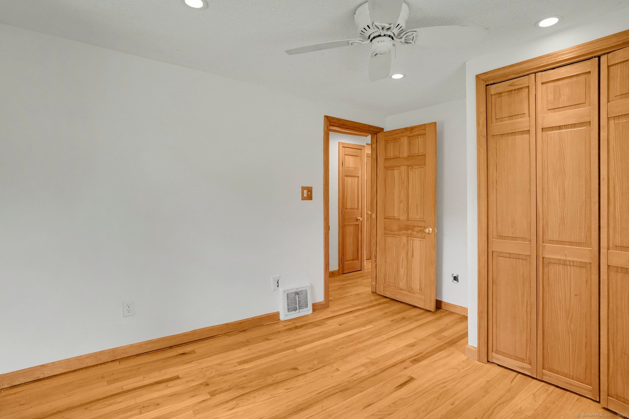 228 North Granby Road