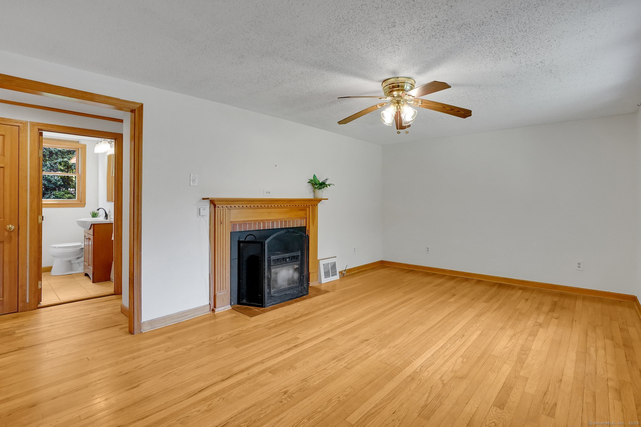 228 North Granby Road