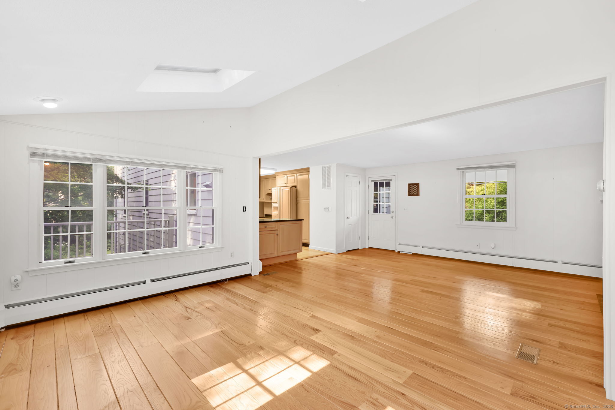 25 Highwood Drive