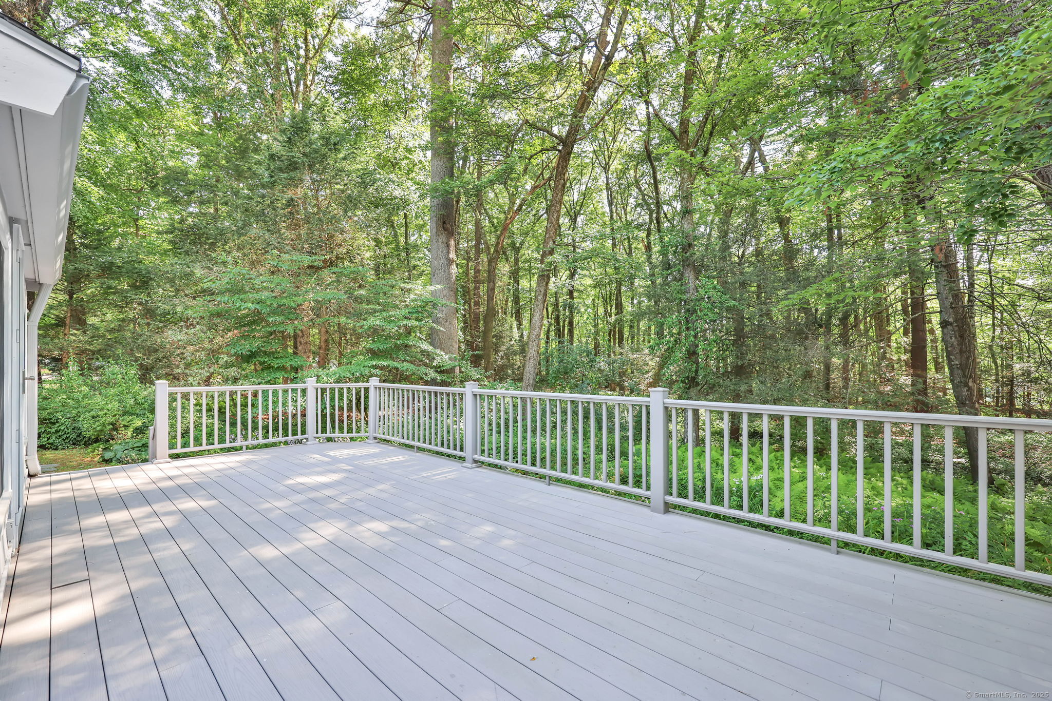 25 Highwood Drive