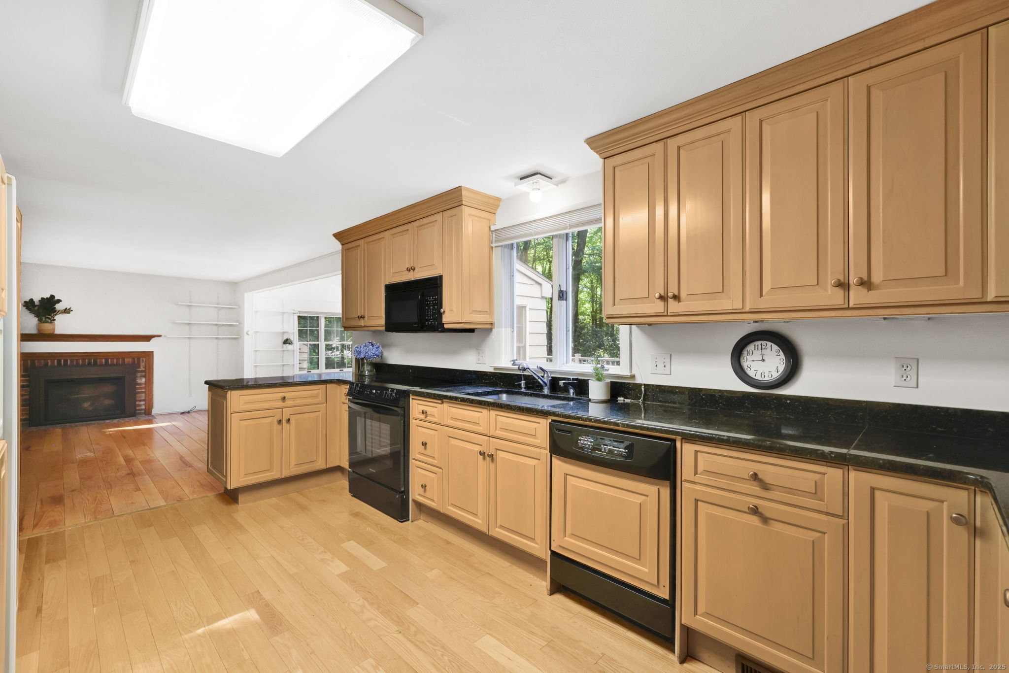 25 Highwood Drive