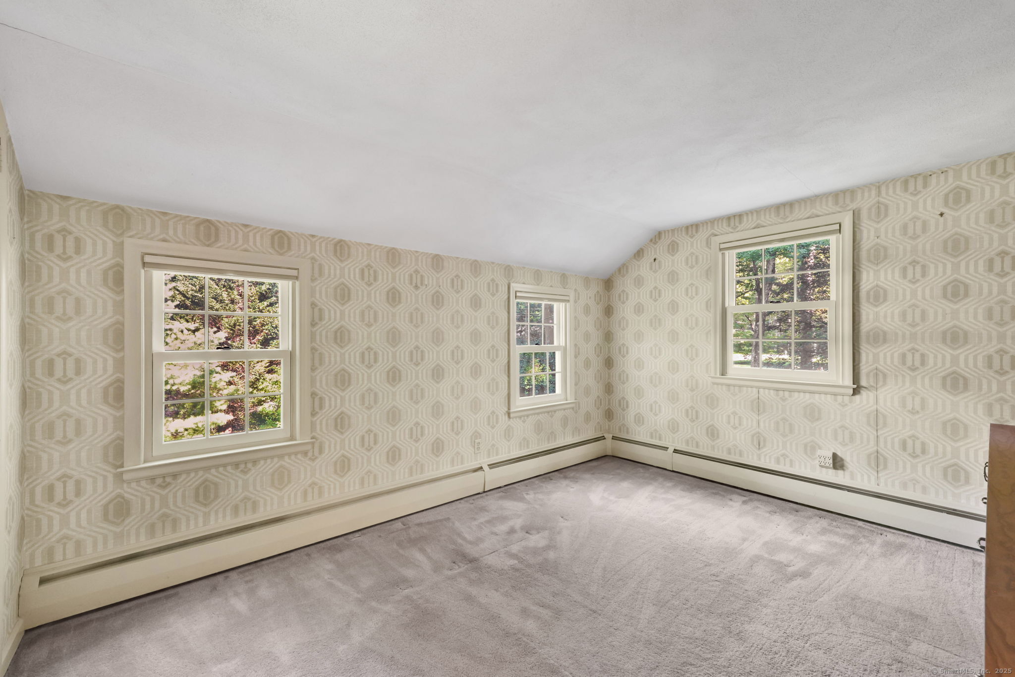 25 Highwood Drive