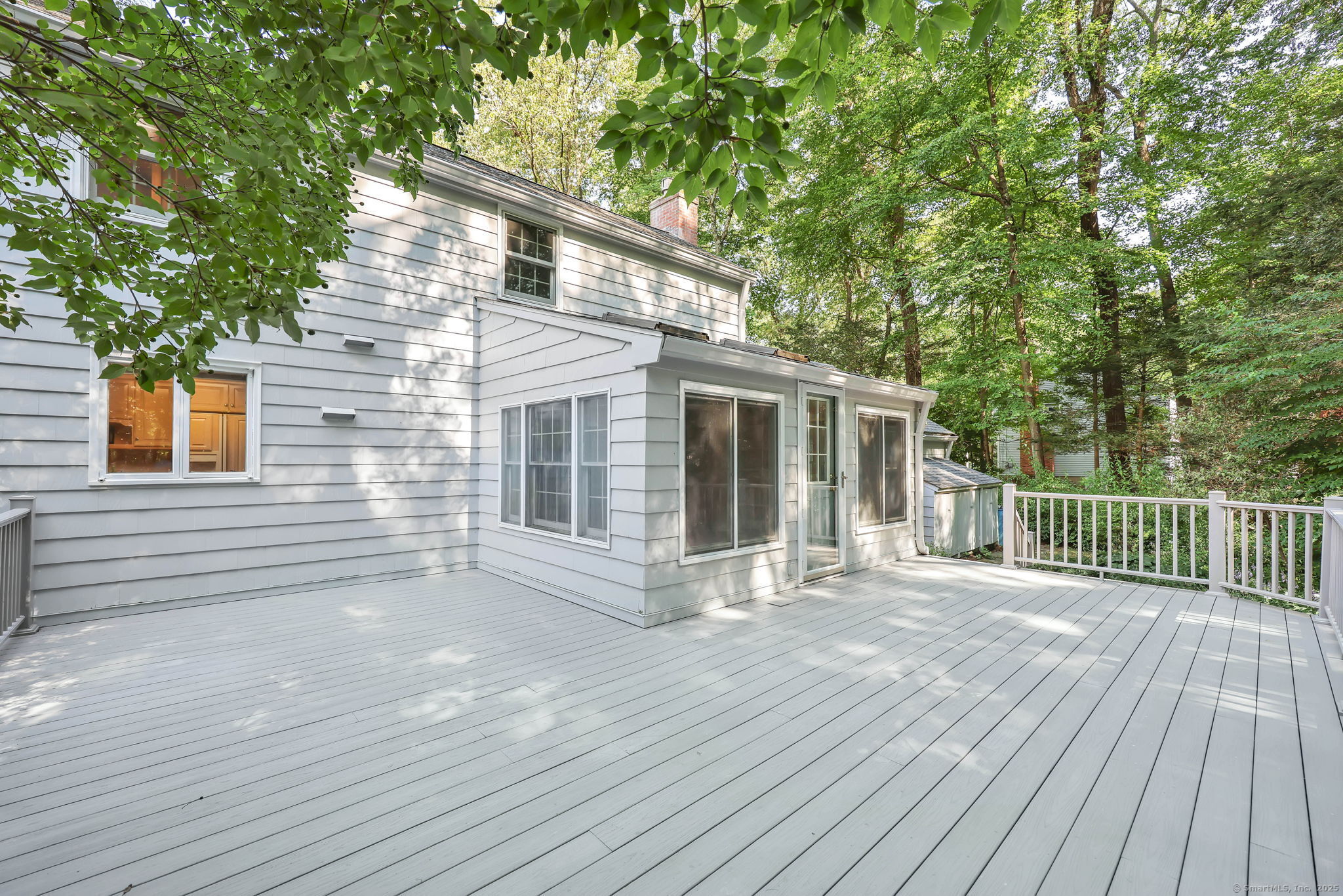 25 Highwood Drive