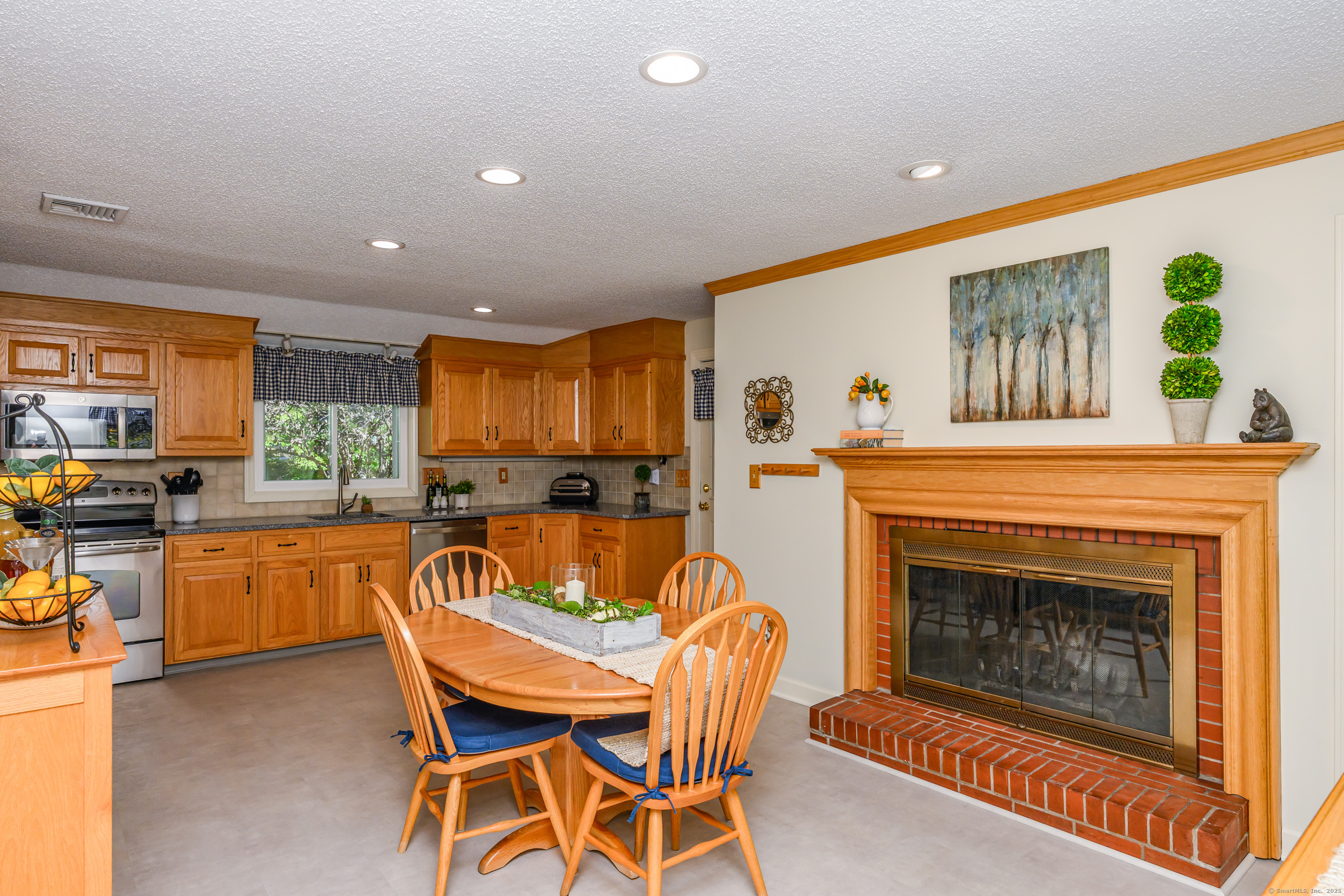 170 Winding Lane