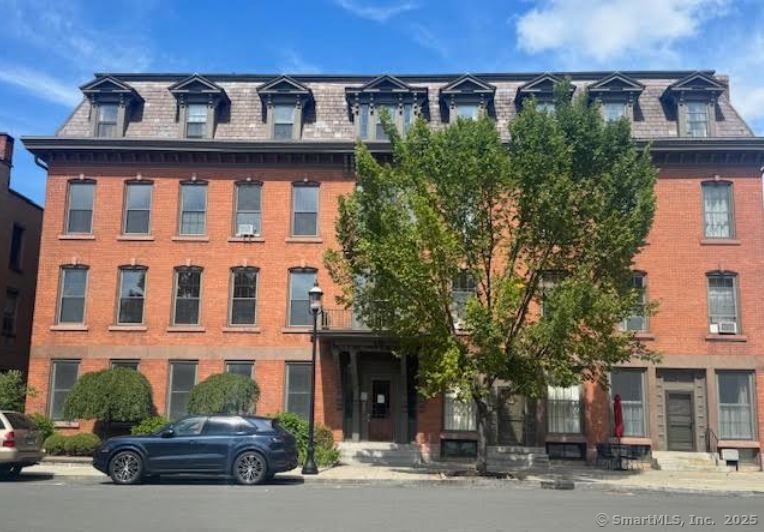 130 Main Street APT 4C