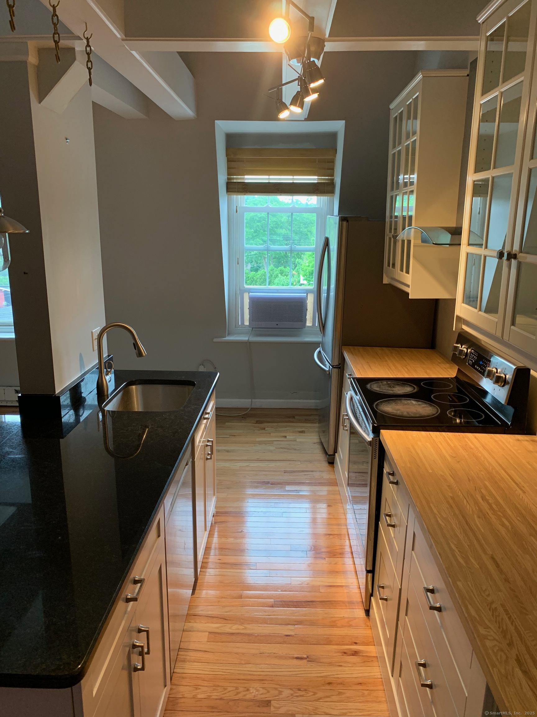 130 Main Street APT 4C